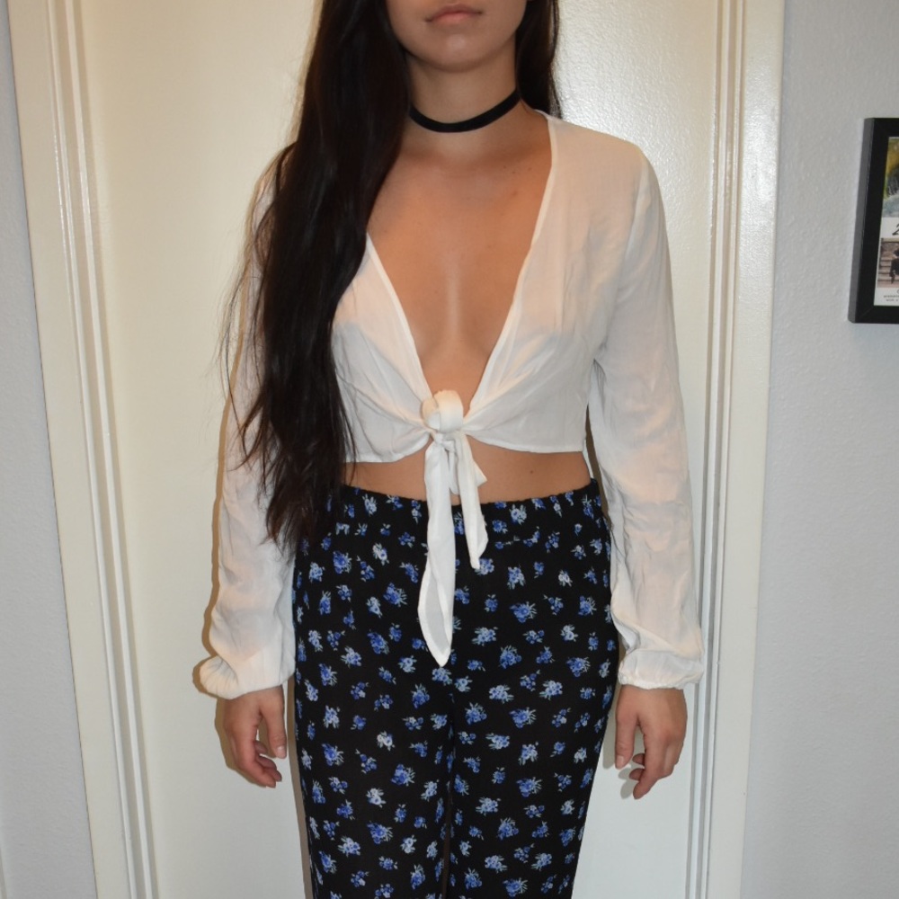 White, Kendall and Kylie, low cut, tie blouse